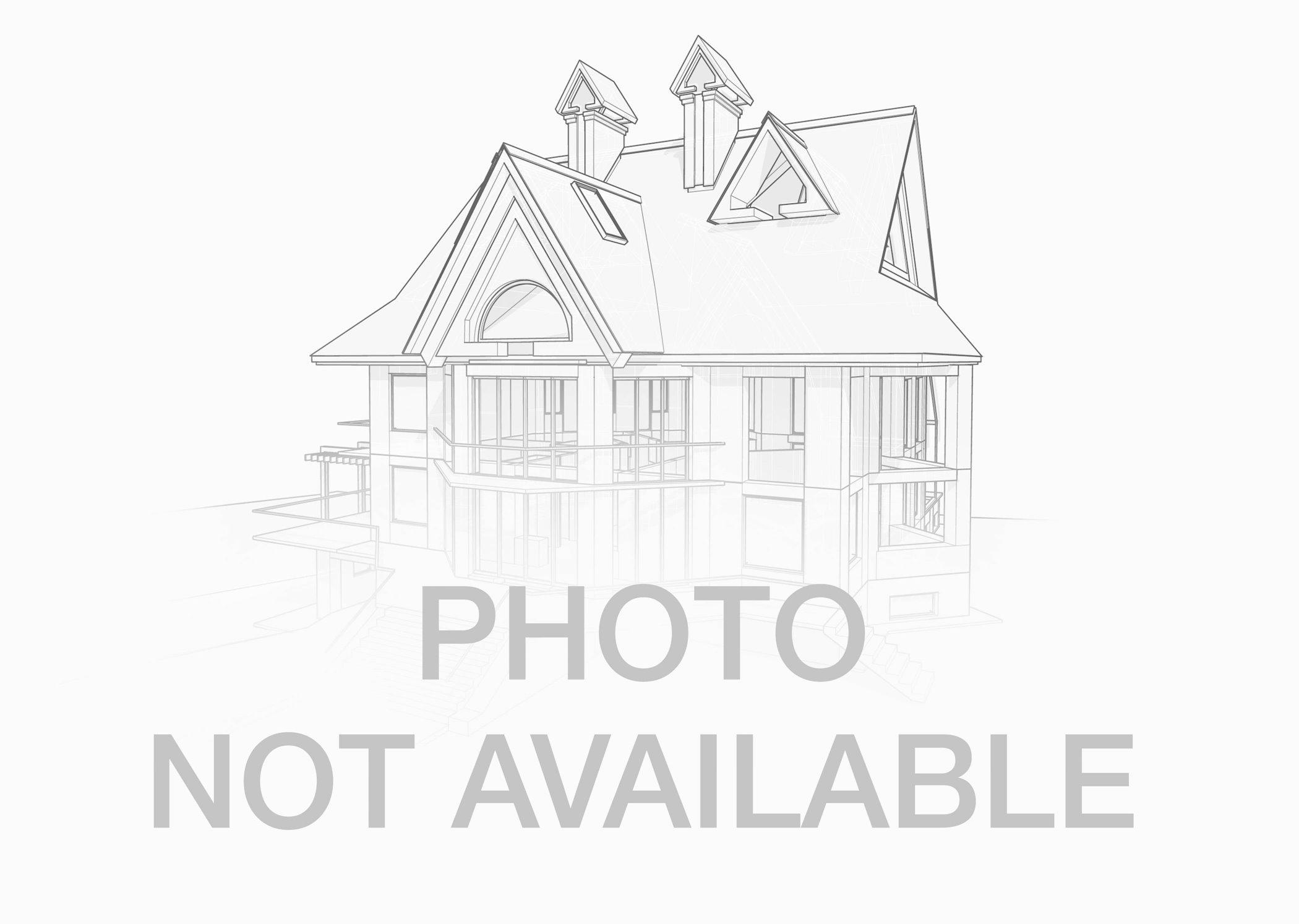 1231 Edgewater Lane 